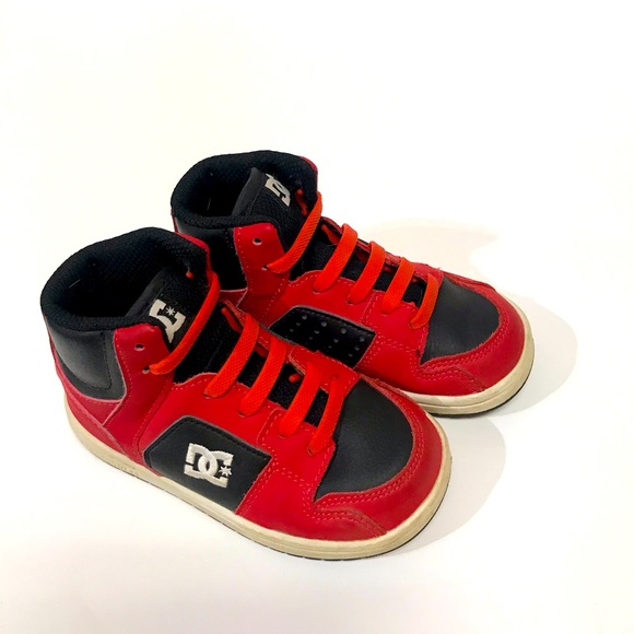 size 8 dc shoes
